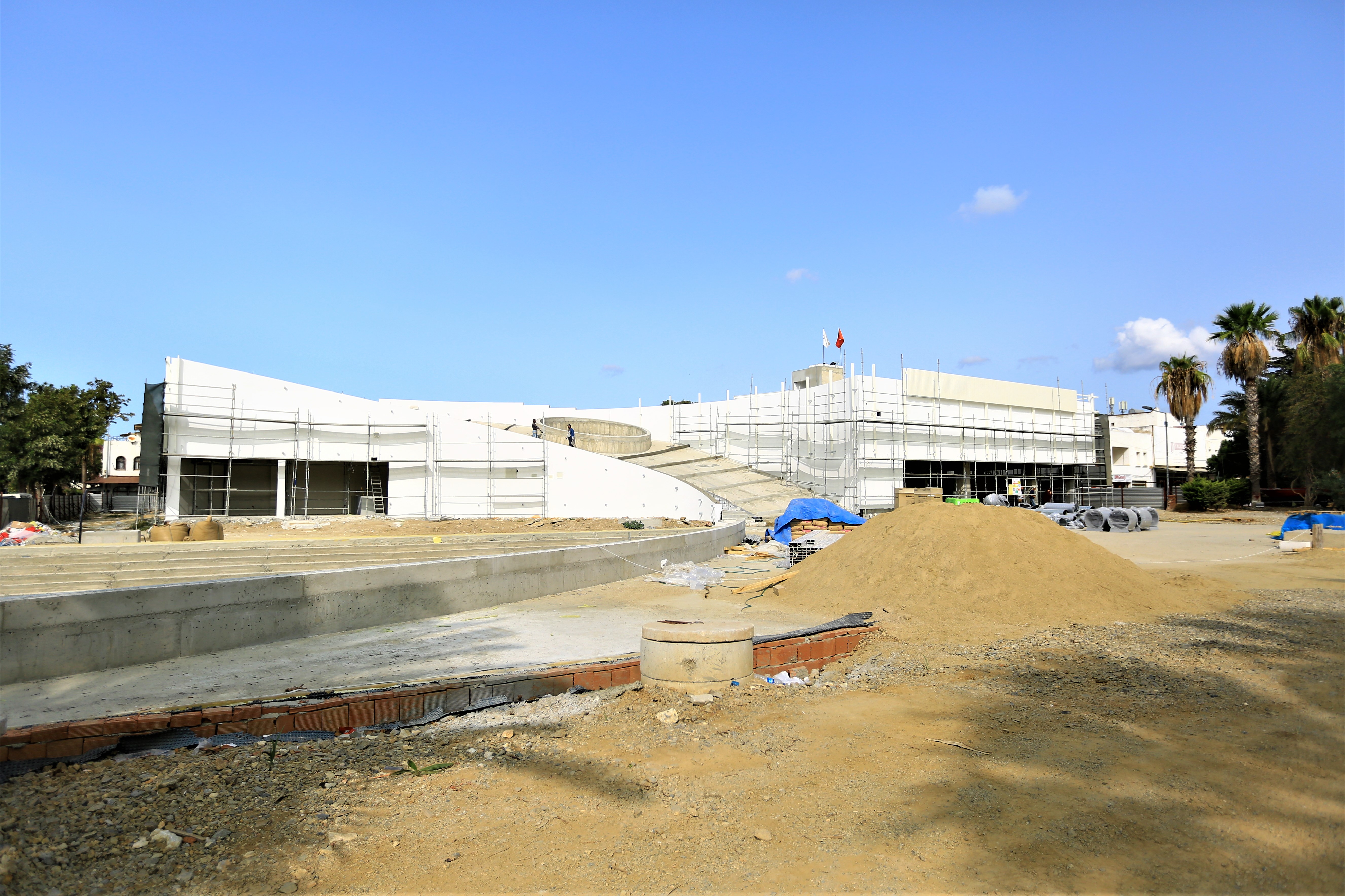 Turgutreis Yaşam Merkezi’nde Çalışmalar Yüzde 50 Tamamlandı